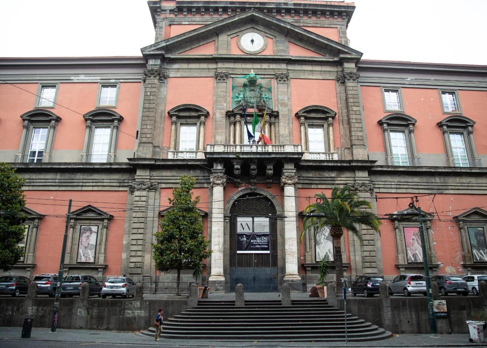 Costantinopoli 33 Grand Napels